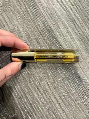 MAC Cosmetics Lipglass Blow - Bright Yellow Gloss